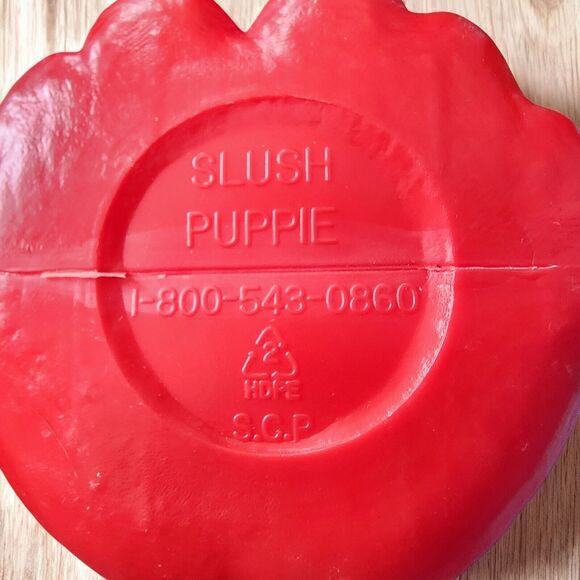 Vintage 1970’s Slush Puppies Collectible Plastic Dog Cups with Lids & Straws - Picture 9 of 16